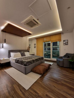 Gold Crest Luxury Apartments with all amenities & Shopping Mall
